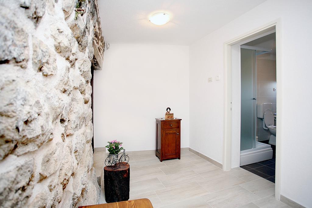 Holiday Home Miklica Klis Exterior photo